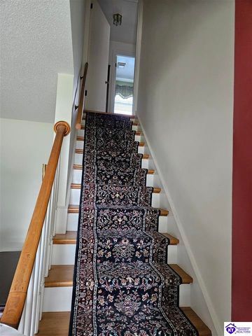 754 E Main Street, Cecilia, KY 42724