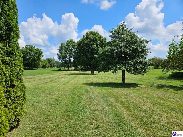 754 E Main Street, Cecilia, KY 42724