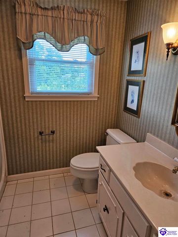754 E Main Street, Cecilia, KY 42724