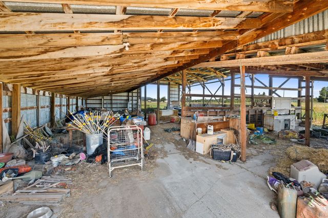 4616 S Highway 395, Clayton, WA 99110