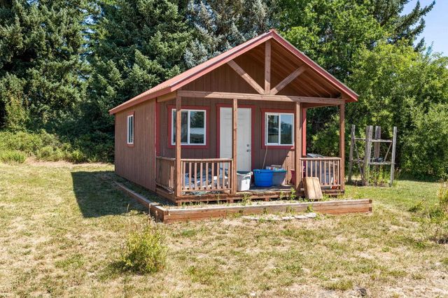 4616 S Highway 395, Clayton, WA 99110