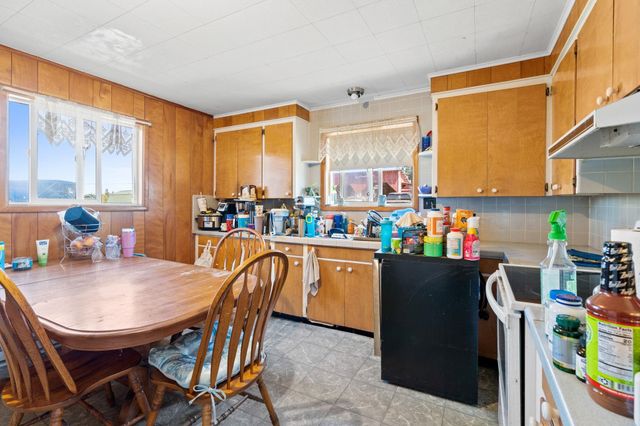 4616 S Highway 395, Clayton, WA 99110