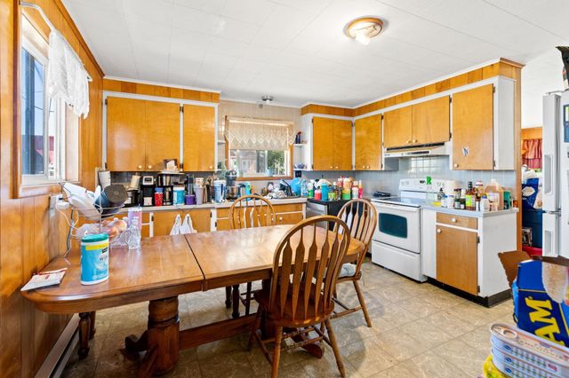 4616 S Highway 395, Clayton, WA 99110