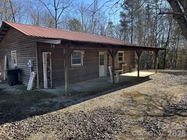 1378 Blacksburg Highway, Blacksburg, SC 29702