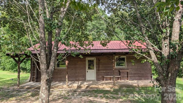 1378 Blacksburg Highway, Blacksburg, SC 29702