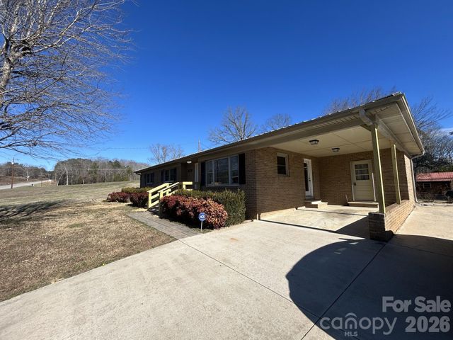 1378 Blacksburg Highway, Blacksburg, SC 29702