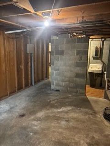 1910 Mercer AVE, Roanoke, VA 24017