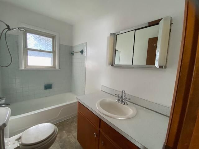 1910 Mercer AVE, Roanoke, VA 24017