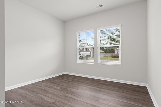 1152 Garland Lake Cir Sw, Supply, NC 28462