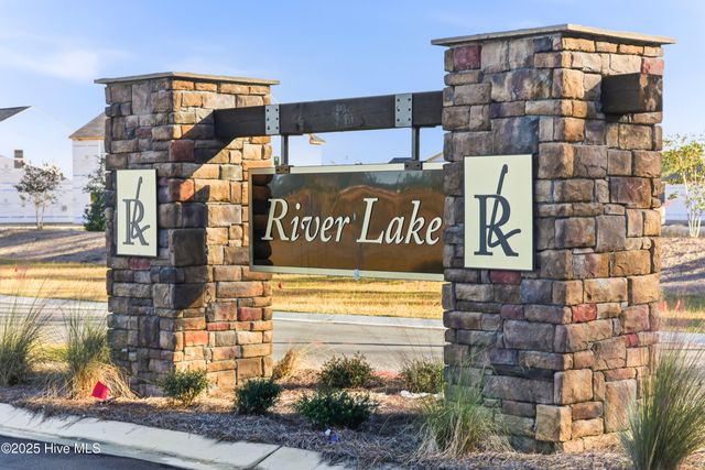 1152 Garland Lake Cir Sw, Supply, NC 28462