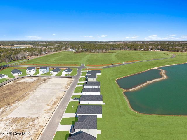 1152 Garland Lake Cir Sw, Supply, NC 28462