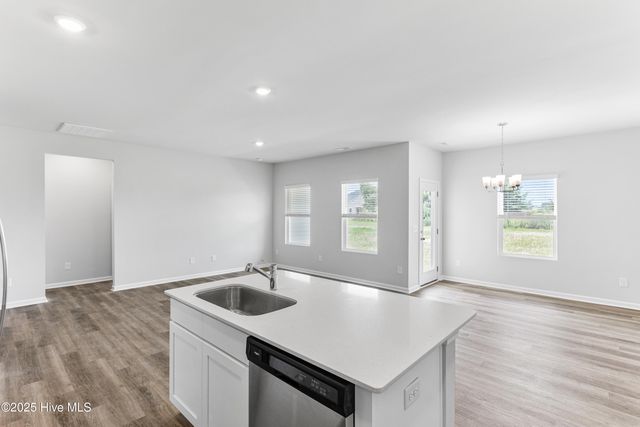 1152 Garland Lake Cir Sw, Supply, NC 28462