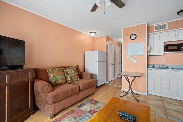 3938 Surfside Blvd 3111, Corpus Christi, TX 78402