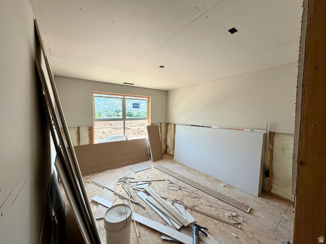 1071 N SUMMIT VIEW DR, Harrisville, UT 84404