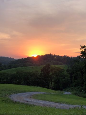 557 Ward Hollow Road, Shelbyville, TN 37160