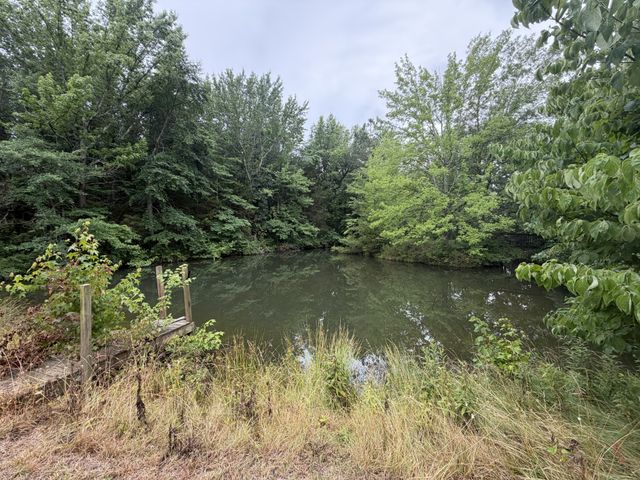 512 W Market St, Portland, TN 37148