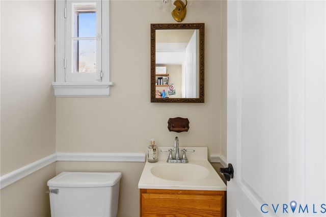 1308 Blue Jay Ln, Henrico, VA 23229