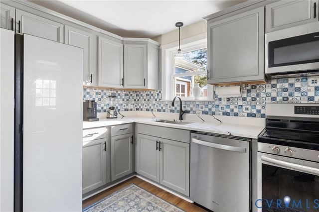 1308 Blue Jay Ln, Henrico, VA 23229