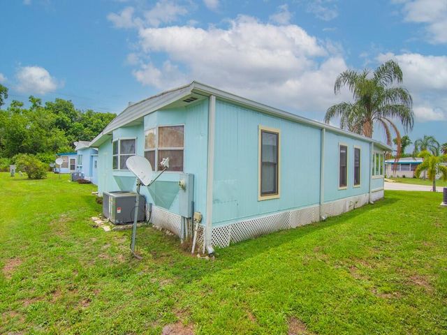 8 Brisa Lane, Port St. Lucie, Port St Lucie, FL 34952