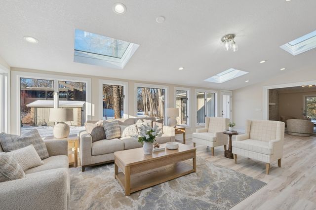 9705 St Johns Road, Minnetonka, MN 55305