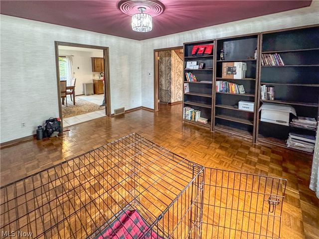 1318 Highland Avenue E, Salem, OH 44460
