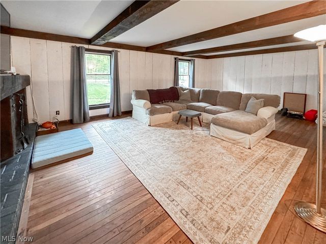 1318 Highland Avenue E, Salem, OH 44460