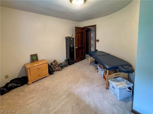 1318 Highland Avenue E, Salem, OH 44460