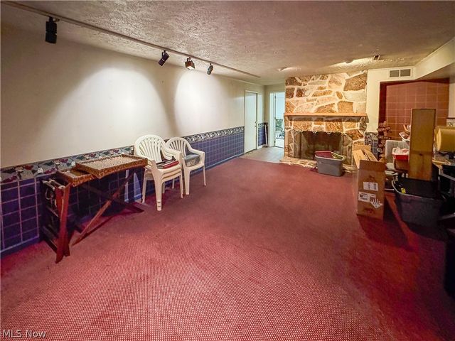 1318 Highland Avenue E, Salem, OH 44460