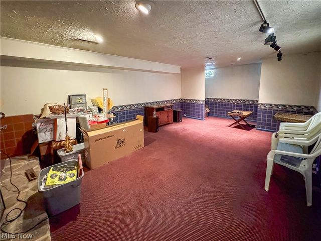 1318 Highland Avenue E, Salem, OH 44460