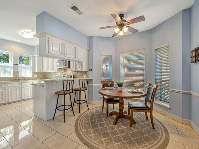 714 Crestwood Drive, El Lago, TX 77586