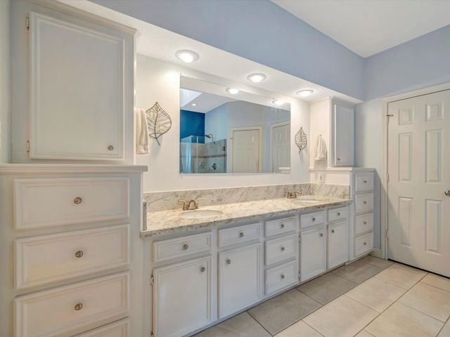 714 Crestwood Drive, El Lago, TX 77586