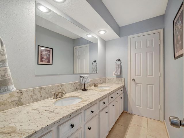 714 Crestwood Drive, El Lago, TX 77586