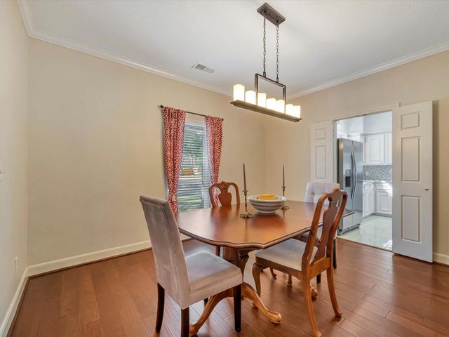 714 Crestwood Drive, El Lago, TX 77586