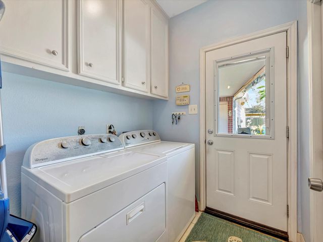 714 Crestwood Drive, El Lago, TX 77586