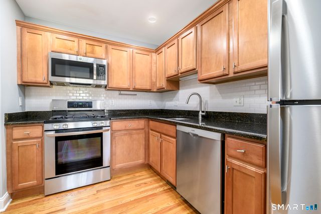 2 Finney Lane 31, Stamford, CT 06902