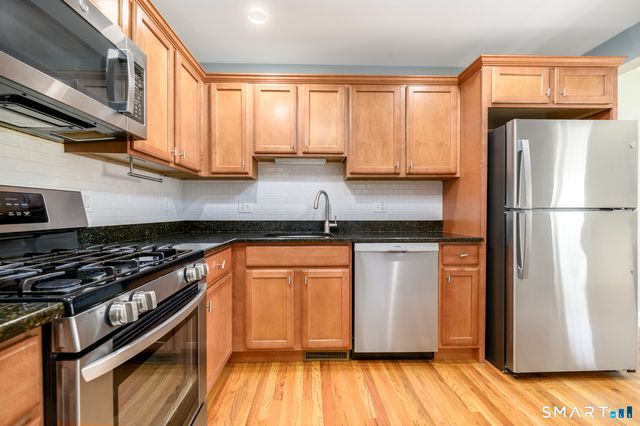 2 Finney Lane 31, Stamford, CT 06902