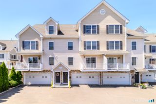 2 Finney Lane 31, Stamford, CT 06902
