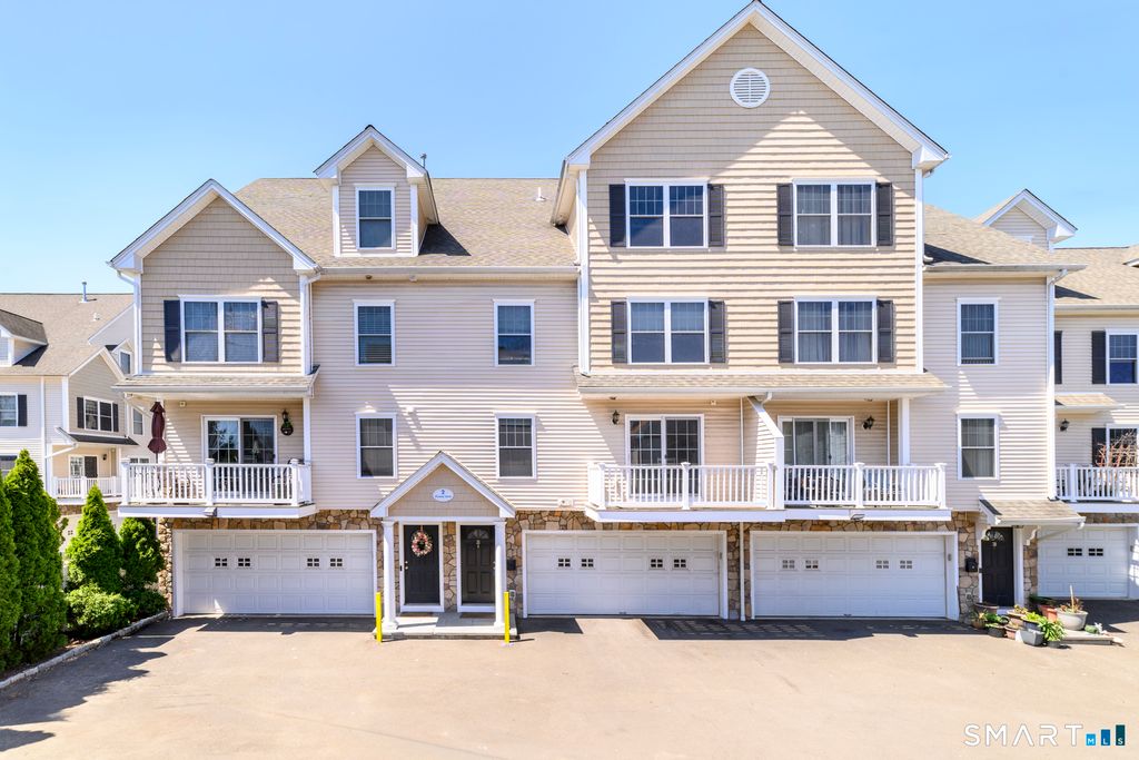 2 Finney Lane 31, Stamford, CT 06902