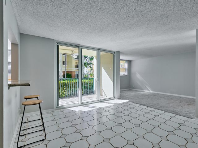 1236 Hillsboro Mile 102, Hillsboro Beach, FL 33062