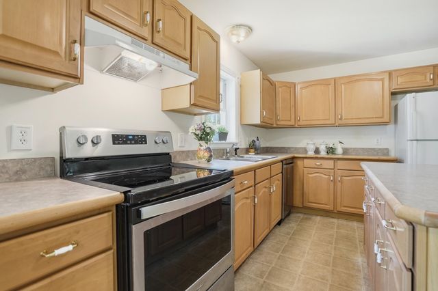 15 Allaire Drive, St. Albans Town, VT 05478