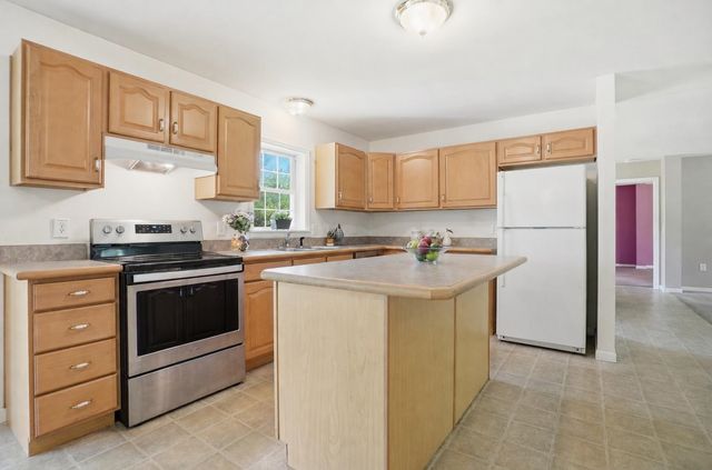 15 Allaire Drive, St. Albans Town, VT 05478