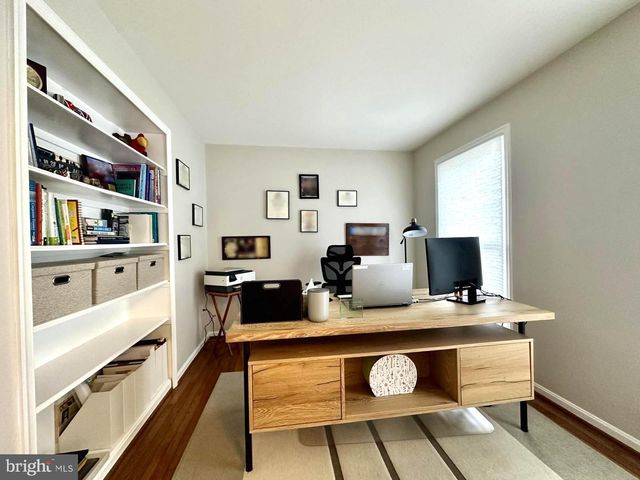 13016 SMOKETOWN RD, Woodbridge, VA 22192