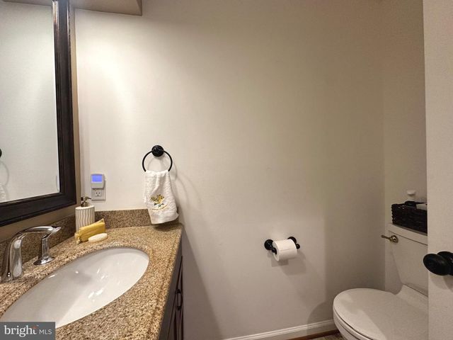 13016 SMOKETOWN RD, Woodbridge, VA 22192