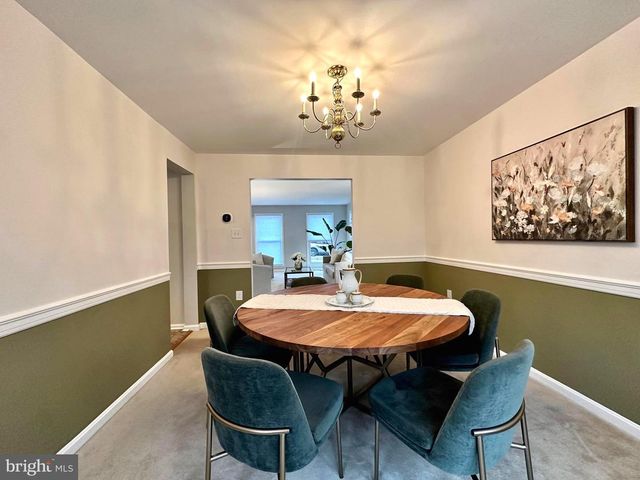 13016 SMOKETOWN RD, Woodbridge, VA 22192