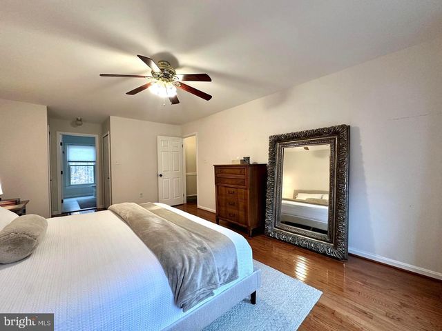 13016 SMOKETOWN RD, Woodbridge, VA 22192