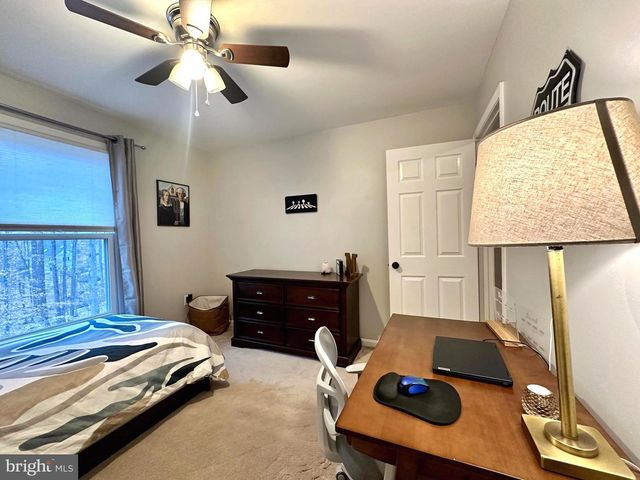 13016 SMOKETOWN RD, Woodbridge, VA 22192