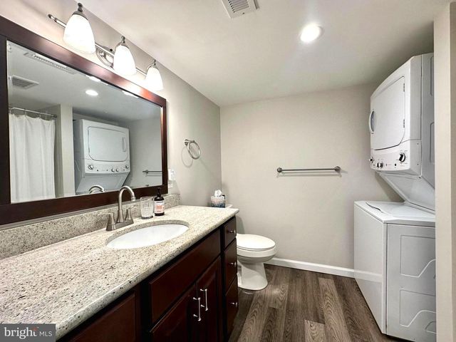 13016 SMOKETOWN RD, Woodbridge, VA 22192