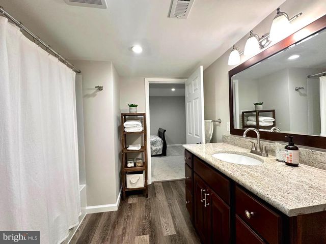 13016 SMOKETOWN RD, Woodbridge, VA 22192