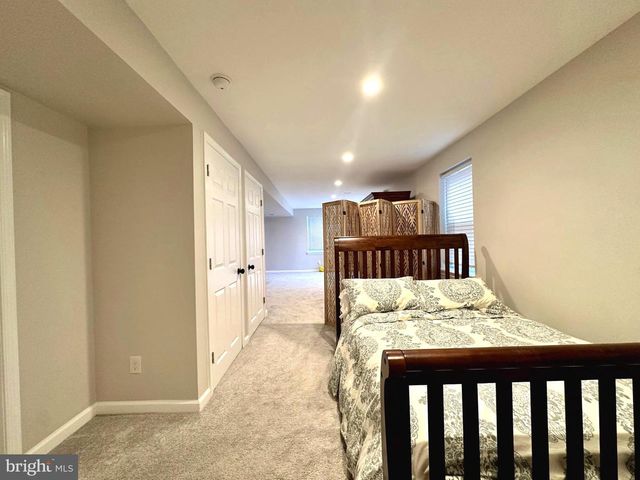 13016 SMOKETOWN RD, Woodbridge, VA 22192