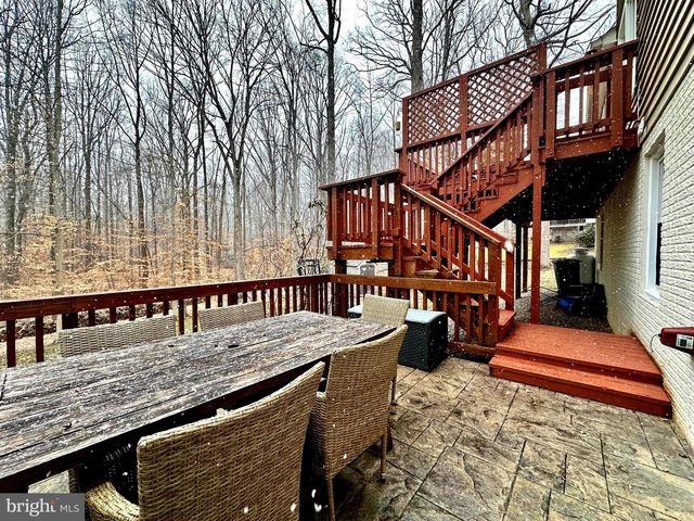 13016 SMOKETOWN RD, Woodbridge, VA 22192